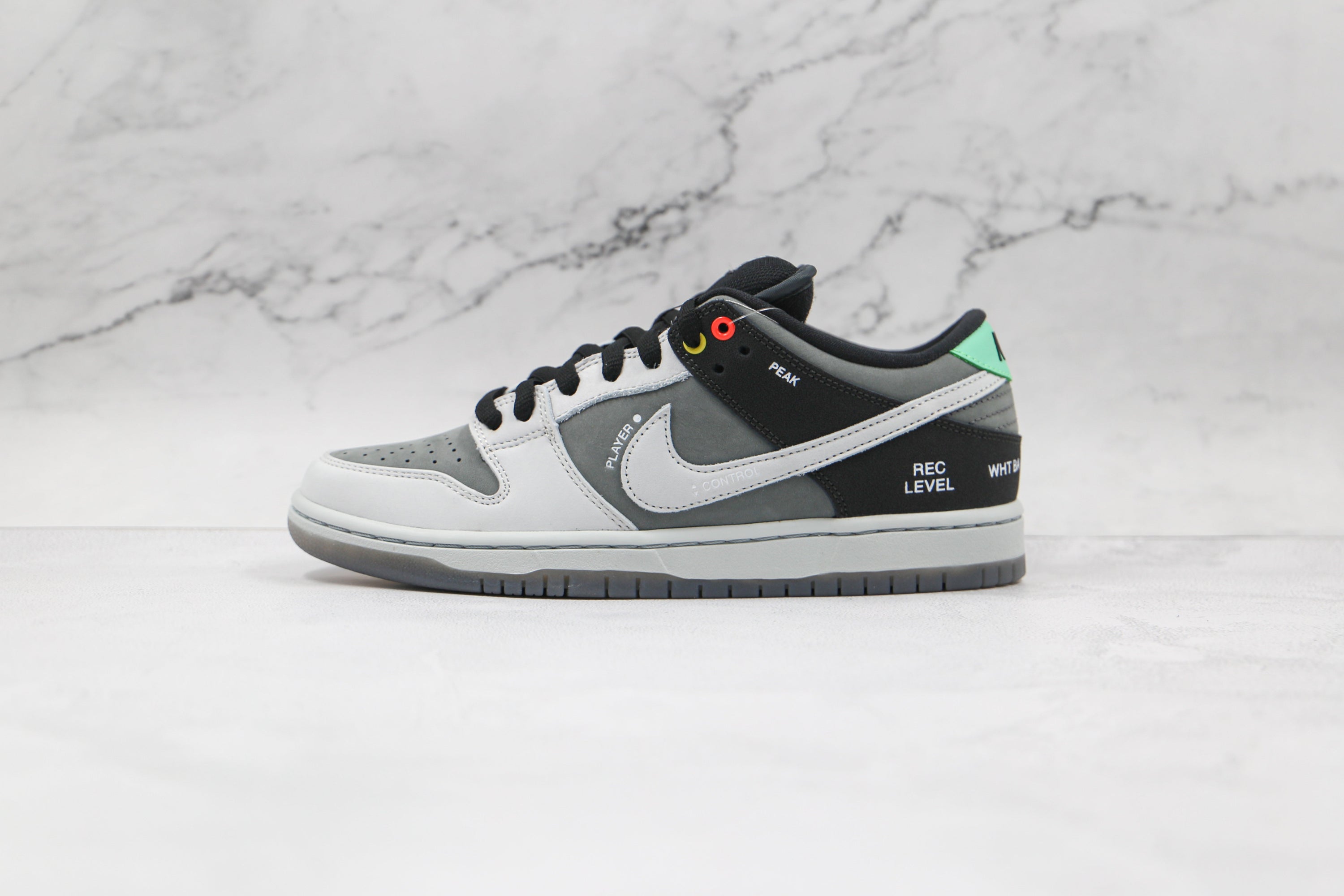 Nike SB Dunk Low Vx1000 