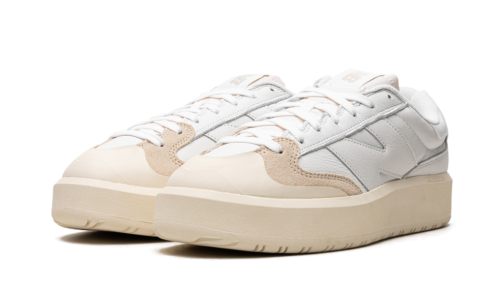 New Balance 302 „Weißer Mondstrahl“