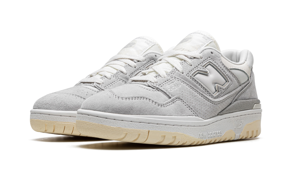 New Balance 550 Graues Wildleder