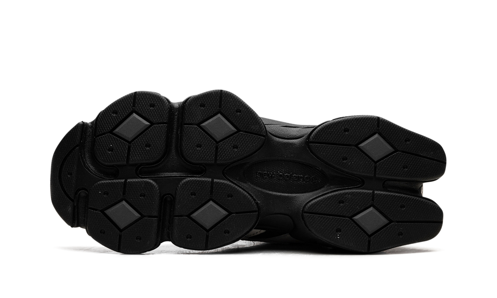 New Balance 9060 Off White Schwarz