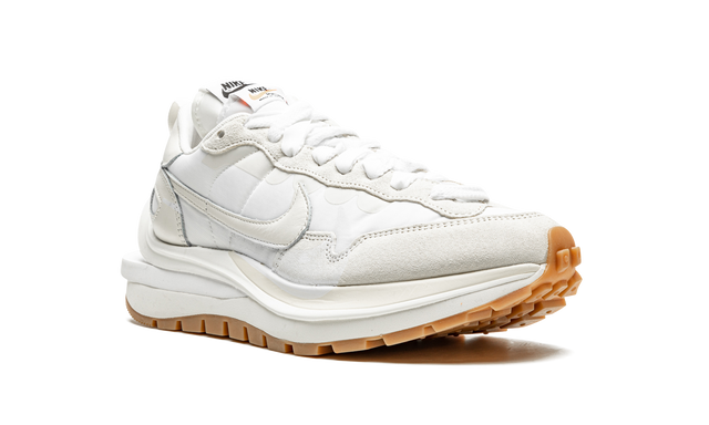 Nike Vaporwaffle Sacai Sail Gum 