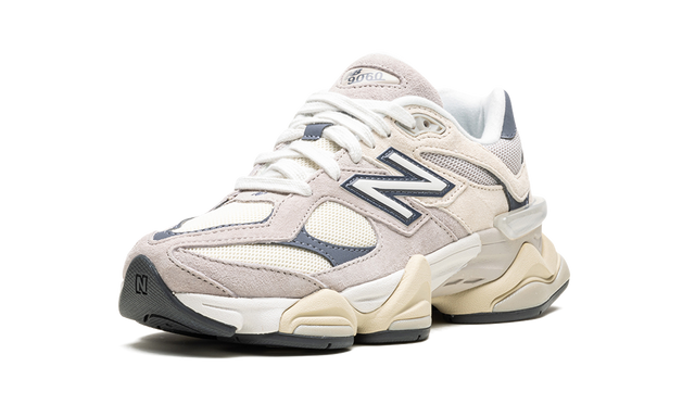 New Balance 9060 Pilz