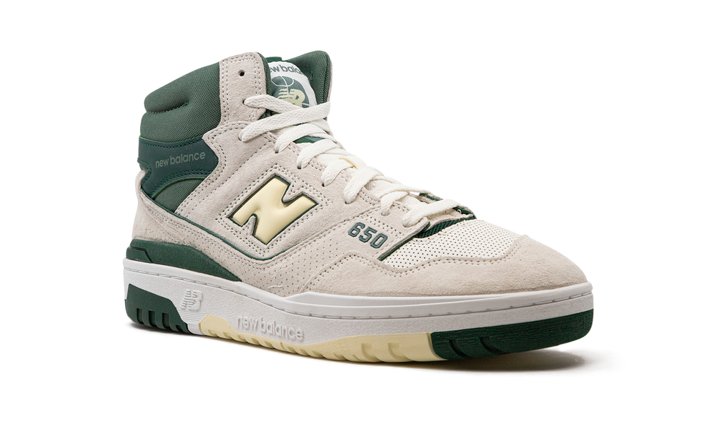New Balance 650R Sea Salt Nightwatch Grün