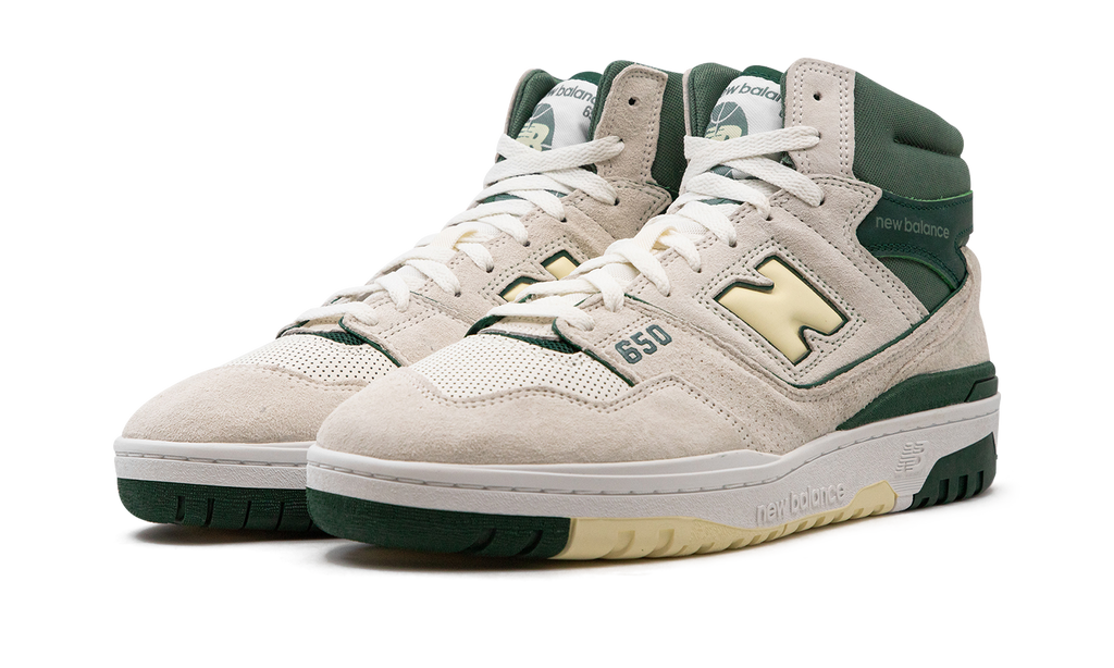 New Balance 650R Sea Salt Nightwatch Grün