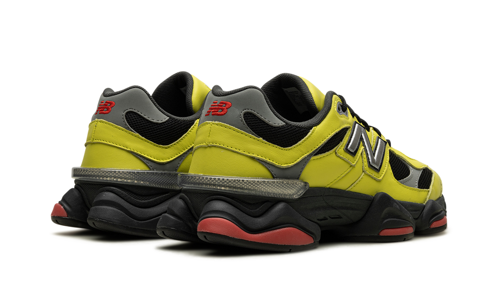 New Balance 9060 Teebaum