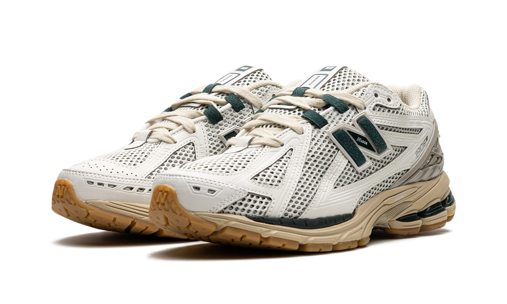 New Balance 1906R "Kith-Schwarz"