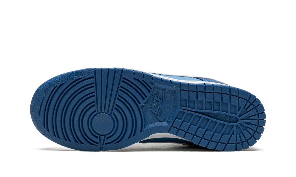 Nike Dunk Low Dark Marina Blau 