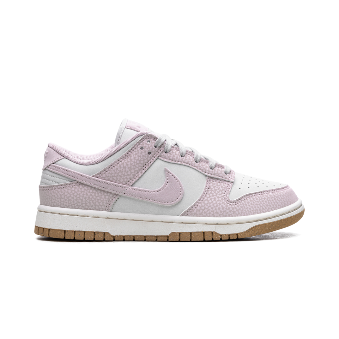 Nike Dunk Low Hellviolett