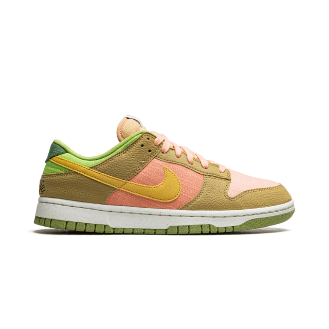 Nike Dunk Low Sun Club Arktis Orange