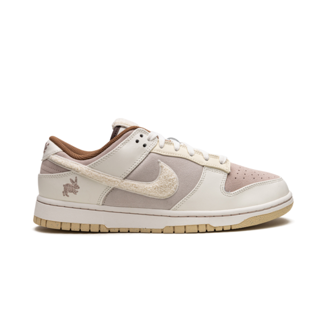Nike Dunk Low Retro PRM Jahr des Kaninchens Fossil Stone (2023) 