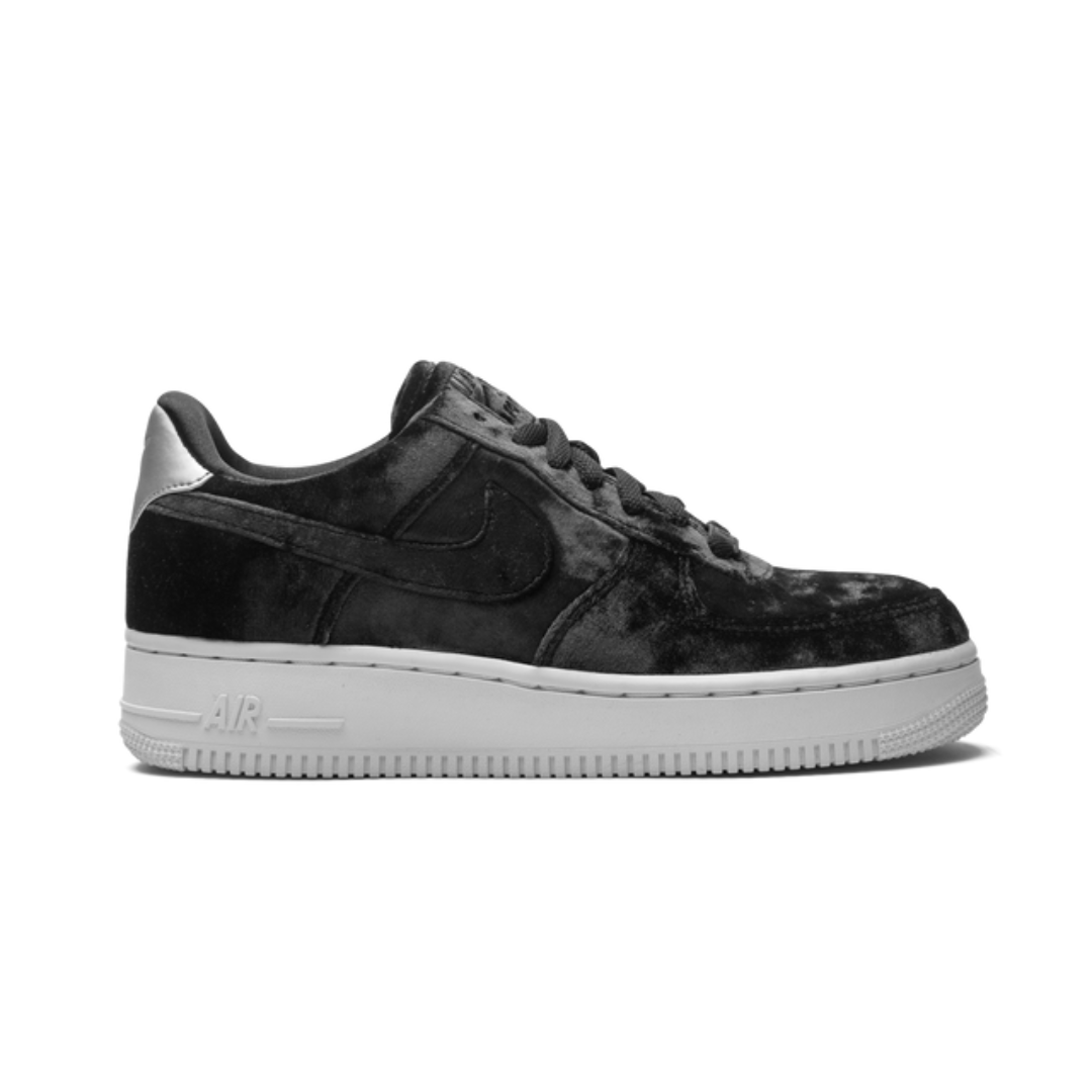 Nike Air Force 1 Low „Schwarzer Samt“