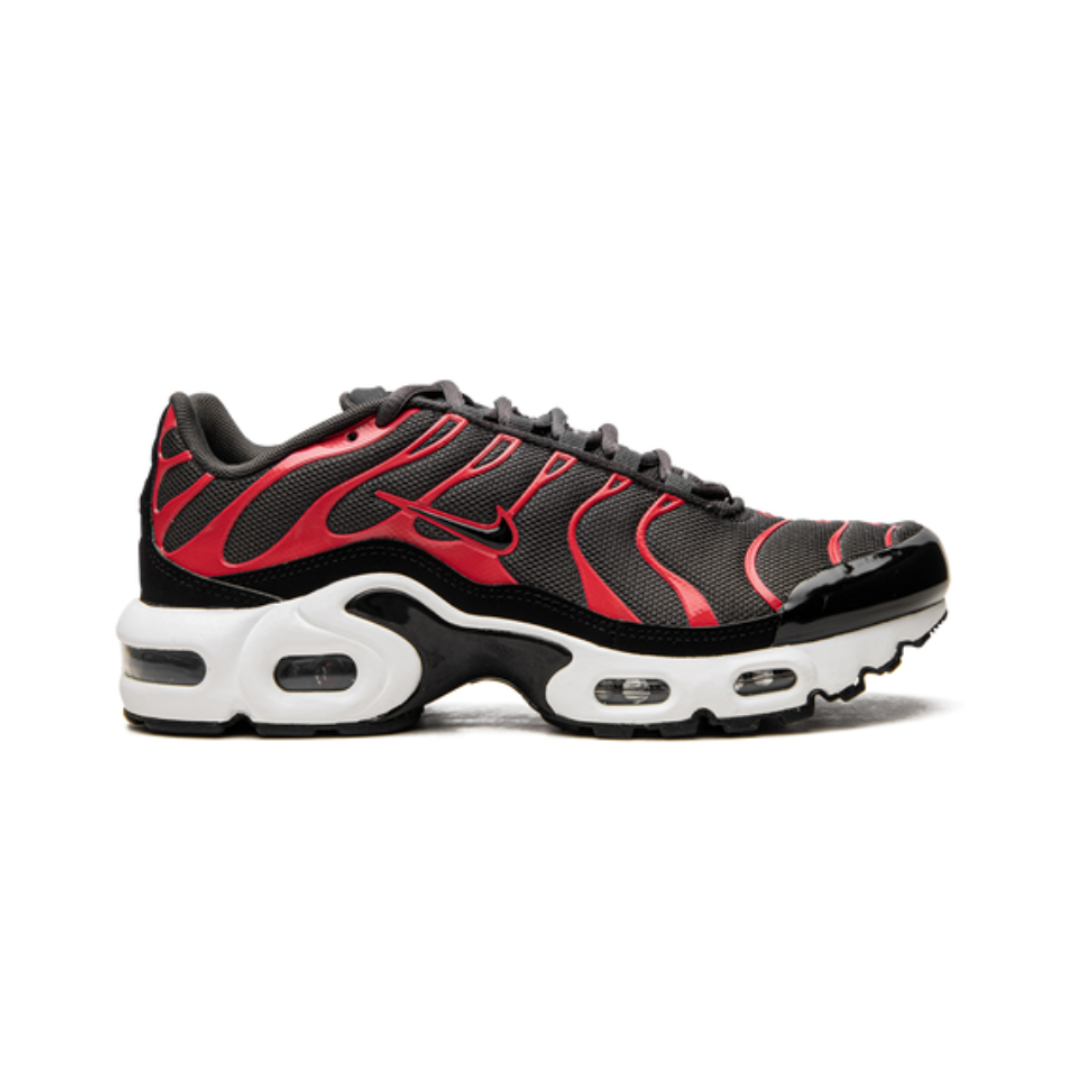 Designsemnome_23_5aab51bc-5006-4bee-bc0d-e01556f3980a.png