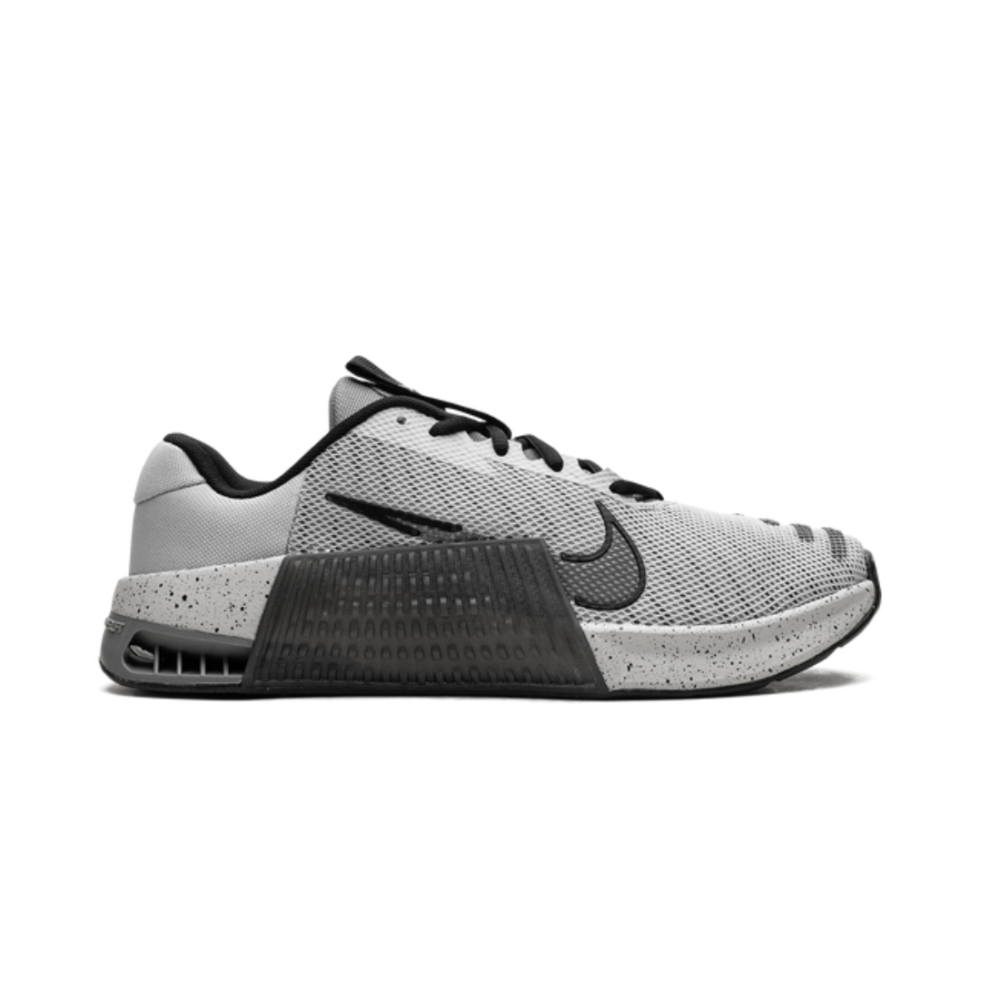 Designsemnome_6_9d5df56a-0b55-44c2-a338-d71c4d7d6a08.png
