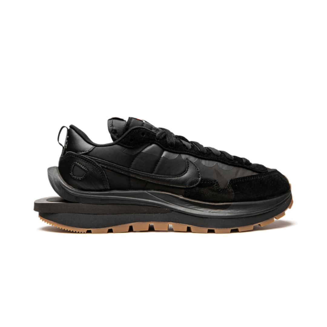 Nike Vaporwaffle Sacai Black Gum 