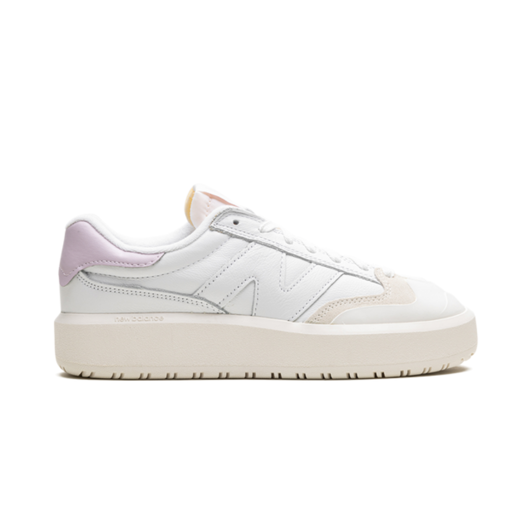 New Balance 302 „Weiß Matt Pink“