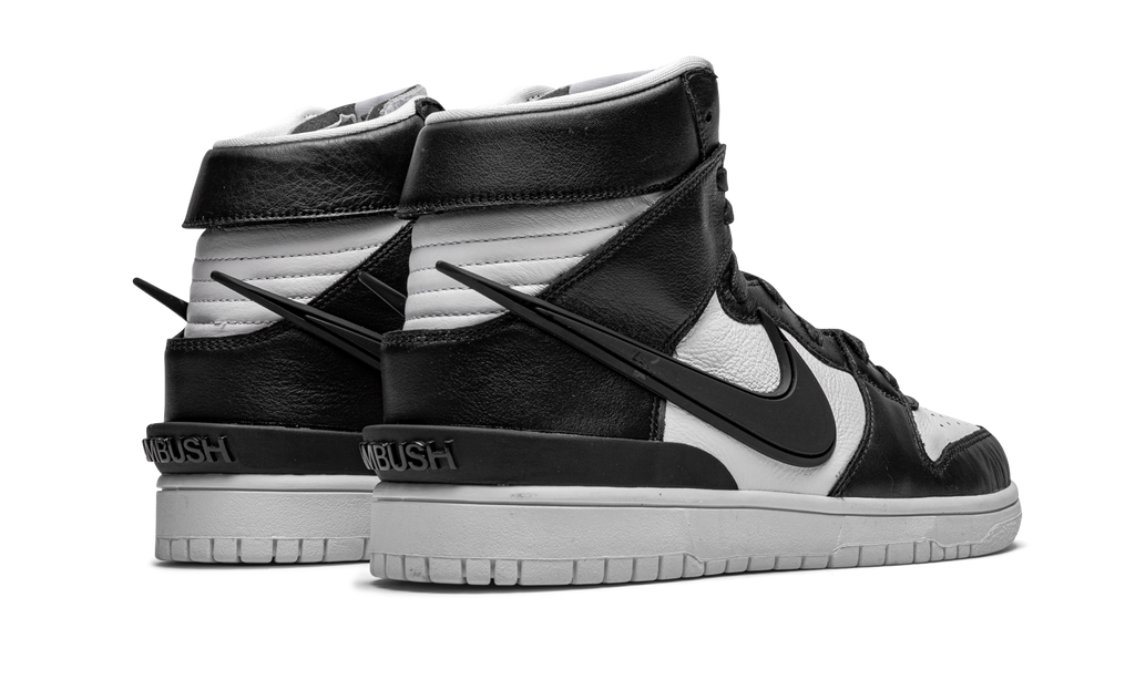 Nike Dunk High Ambush Schwarz Weiß