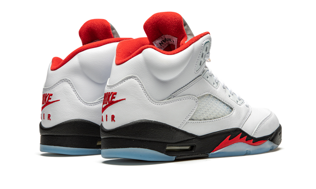 Jordan 5 Retro Feuerrot Silberne Zunge