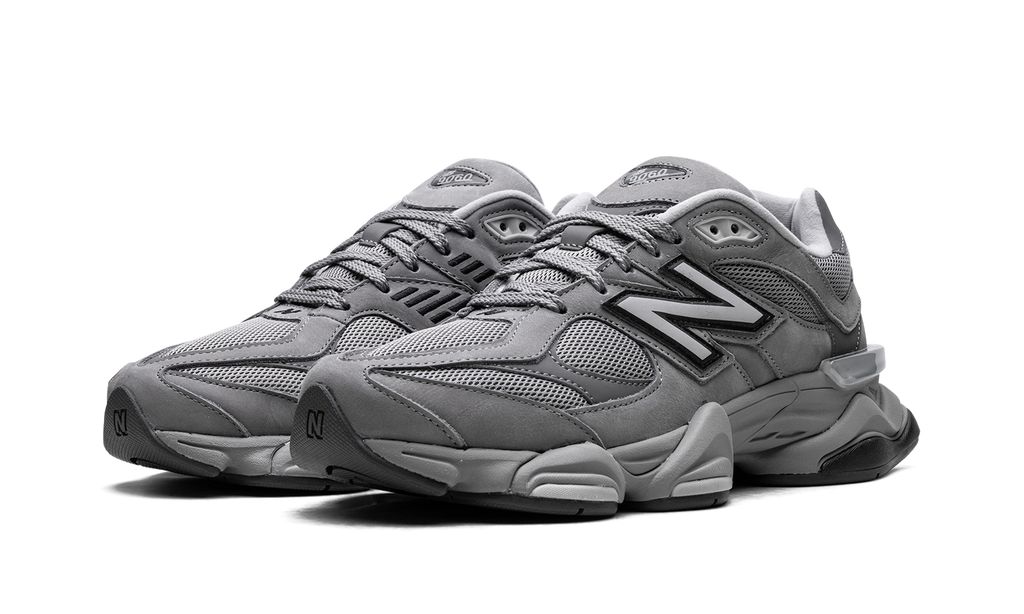 New Balance 9060 Team Away Grau