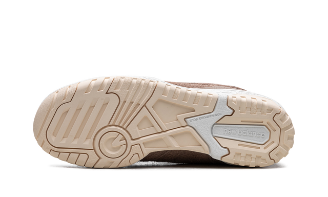 New Balance 550 Pilz