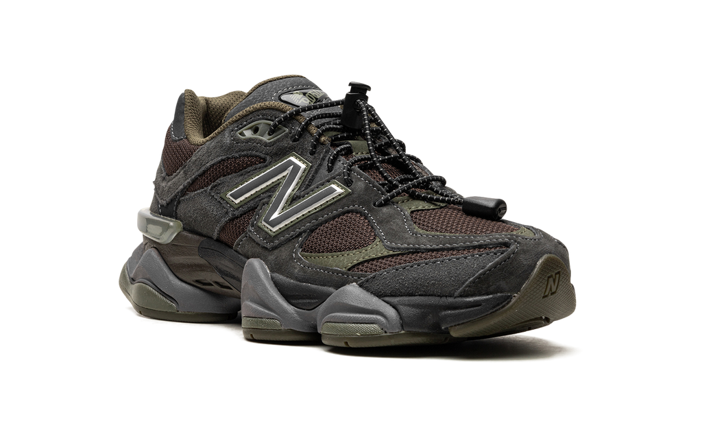 New Balance 9060 Blacktop/Dunkles Moos/Schwarz