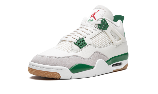 Jordan 4 Retro SB Kieferngrün