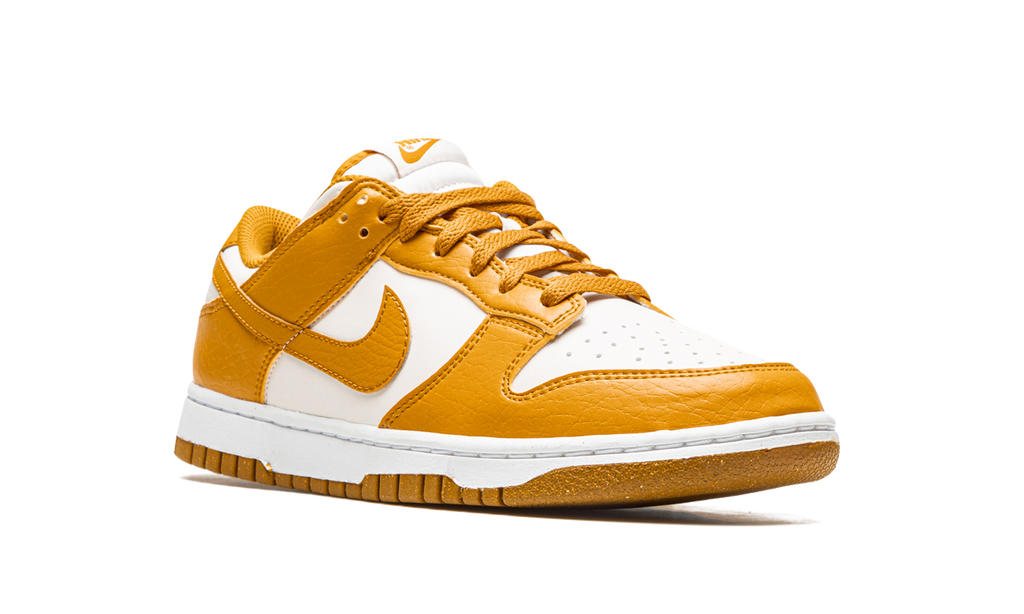 Nike Dunk Low Next Nature Phantom Gold Wildleder