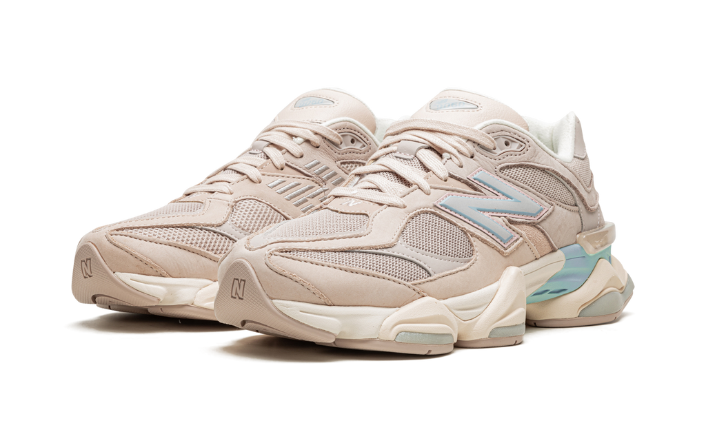 New Balance 9060 Elfenbein