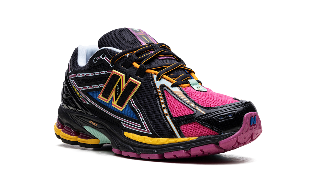 New Balance 1906R "Schwarz/Pink"