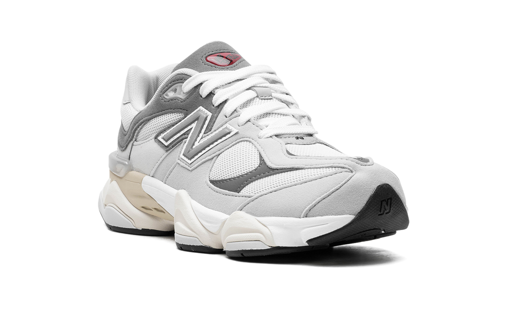 New Balance 9060 Regenwolkengrau