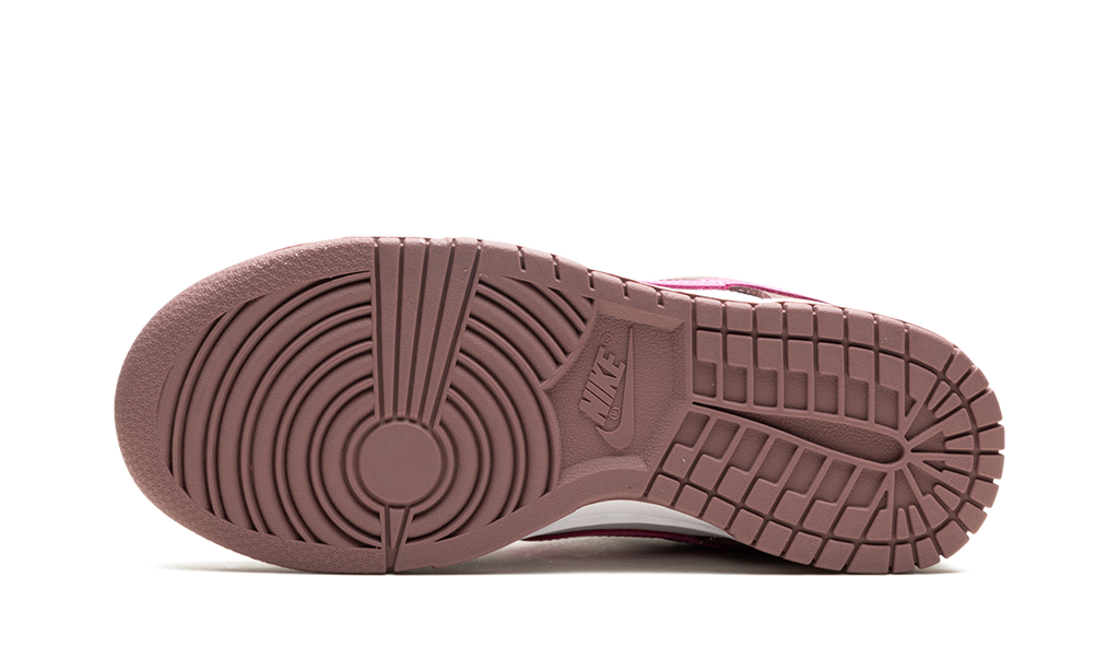 Nike Dunk Low Smokey Mauve 