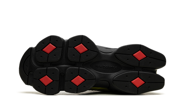 New Balance 9060 Teebaum