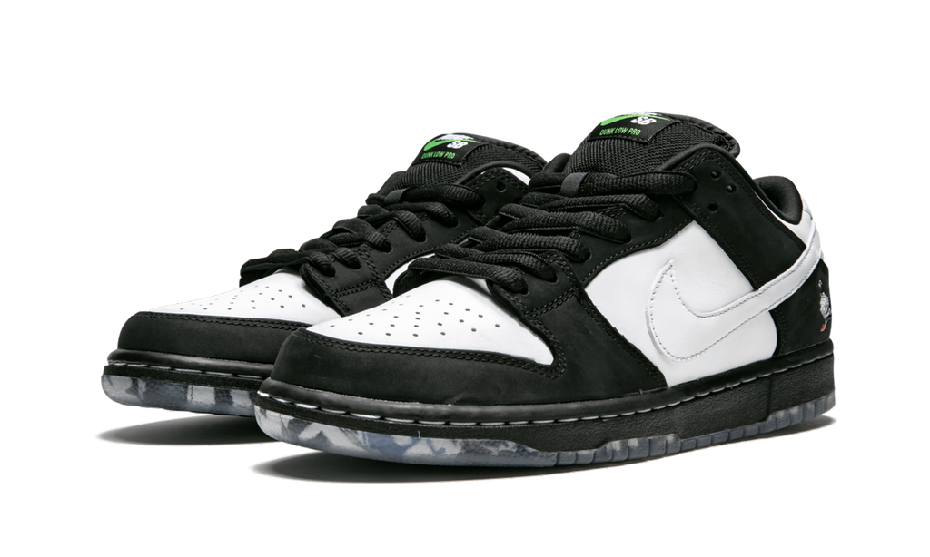 Nike SB Dunk Low Staple Panda Pigeon 