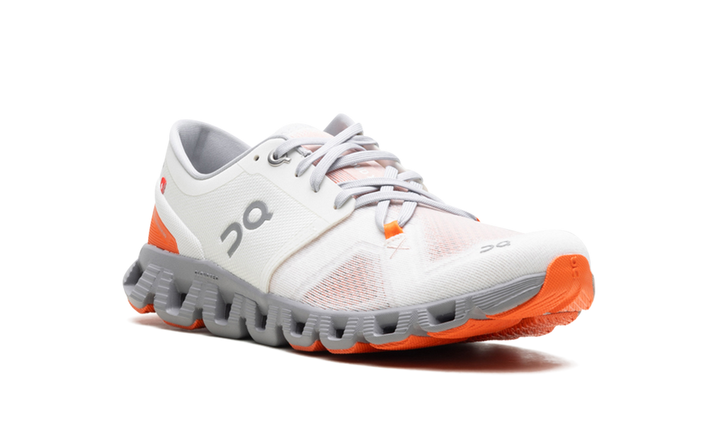 On Running Cloud X 3 Elfenbeinlegierung