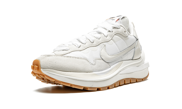 Nike Vaporwaffle Sacai Sail Gum 
