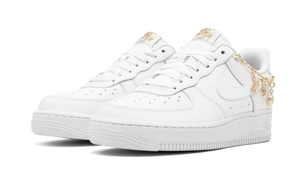 Nike Air Force 1 Low LX Weißer Anhänger