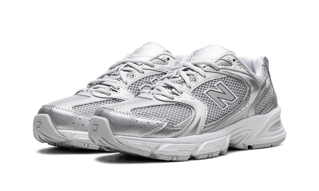 New Balance 530 Moonbeam Silber Metallic