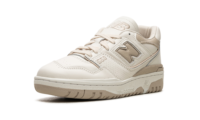 Beige New Balance 550