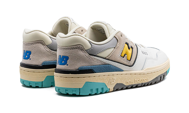 New Balance 550 Meersalzgelb