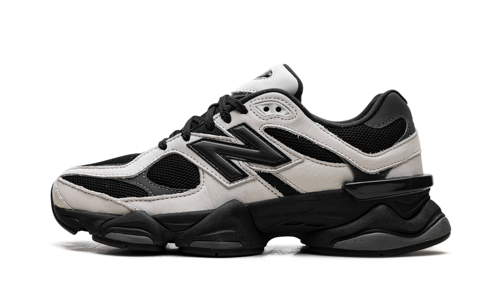 New Balance 9060 Off White Schwarz