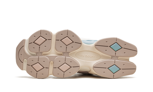New Balance 9060 Elfenbein