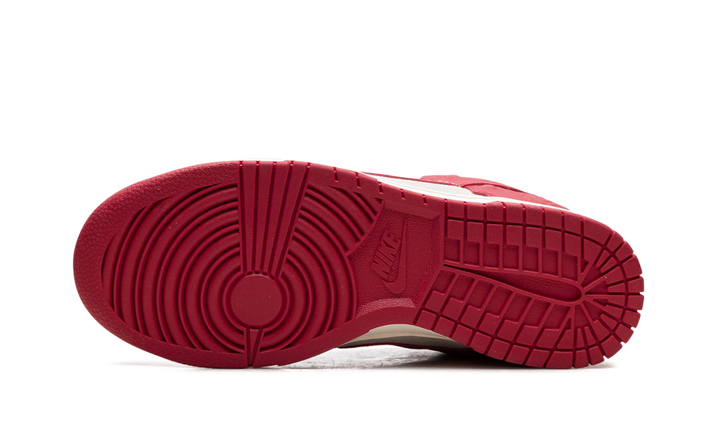 Dunk Low WMNS "Rote Rosen"