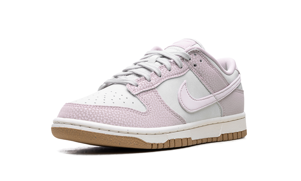 Nike Dunk Low Hellviolett