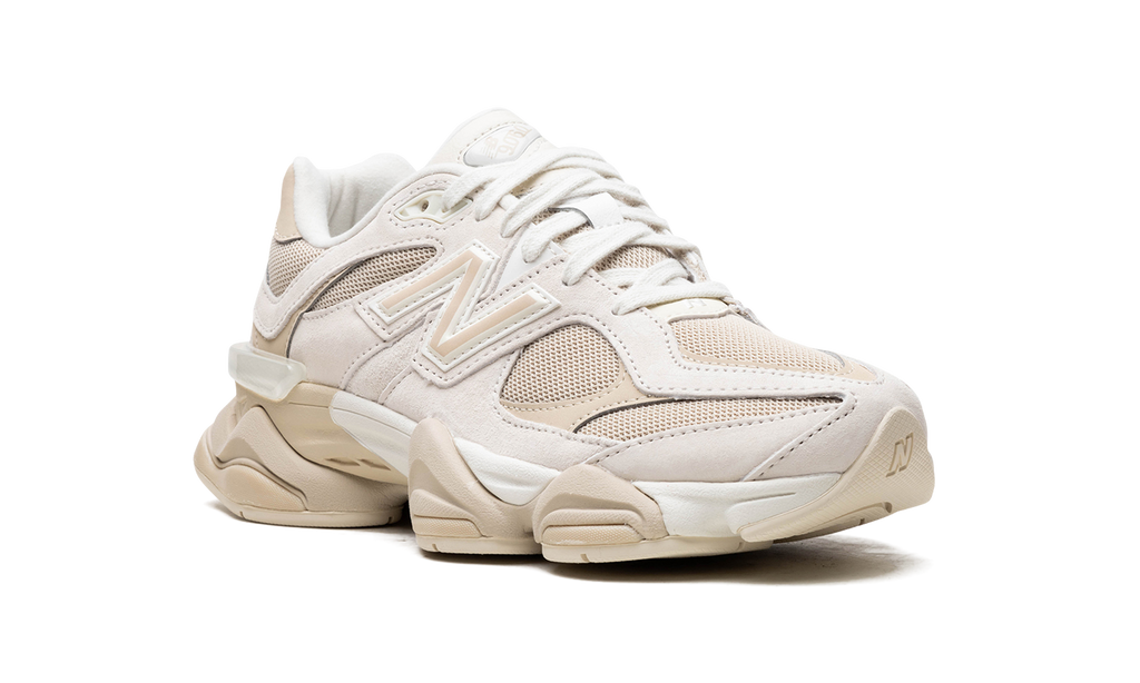 New Balance 9060 Beige Weiß