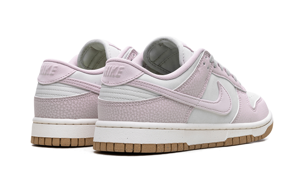 Nike Dunk Low Hellviolett