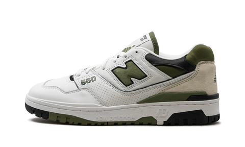 New Balance 550 Weiß / Dunkles Olivin