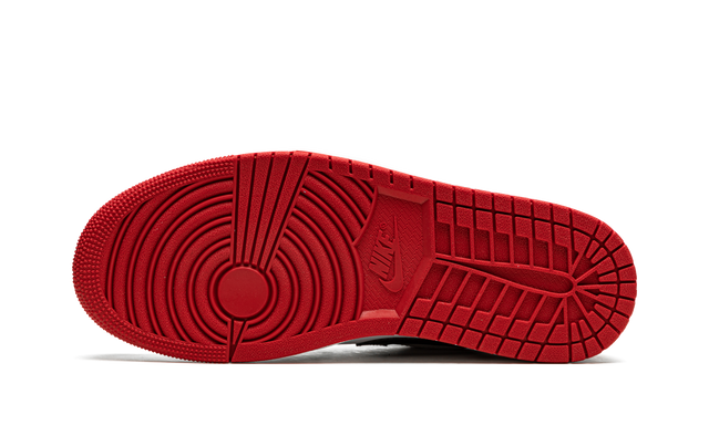Jordan 1 Low Bred Toe 