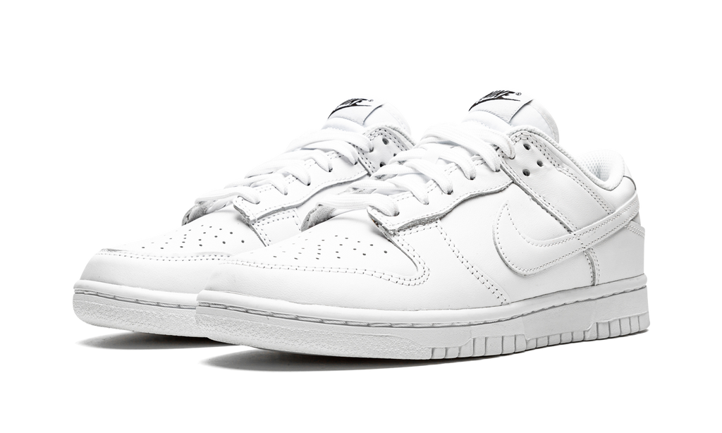 Nike Dunk Low Triple Weiß 