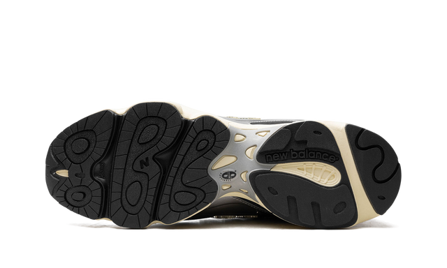 New Balance 1000 Silber Metallic