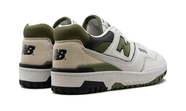 New Balance 550 Weiß / Dunkles Olivin