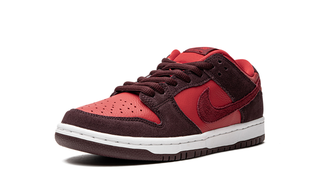 Nike SB Dunk Low Kirsche 